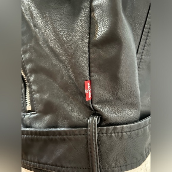 Levi's Belted Hem Moto Jacket - Picture 5 of 17